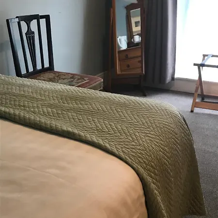 4 Bayview